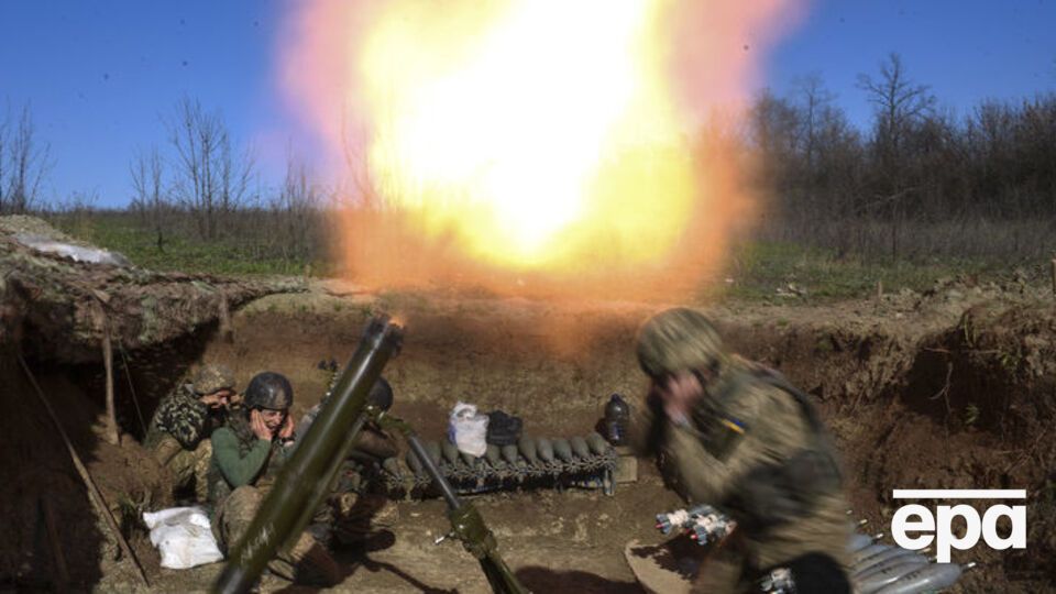 Зеленский заверил, что украинские военные будут отвечать на обстрелы