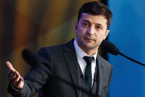 Зеленський: Чому цей "хтось" так нахабно поводиться по відношенню до громадських активістів?
