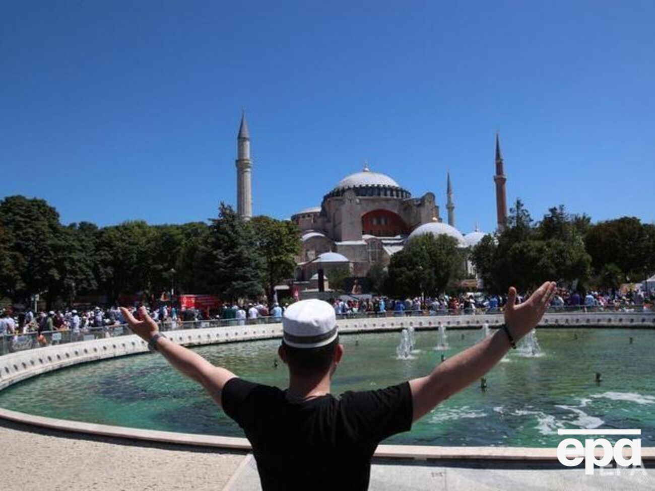 В Соборе Святой Софии впервые за 86 лет проводится намаз. Фоторепортаж