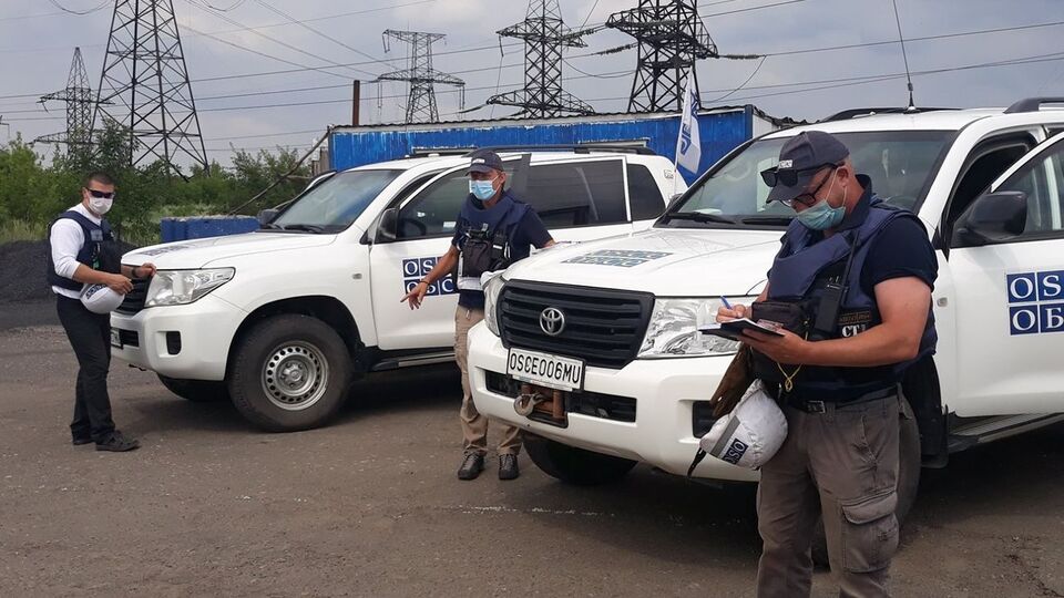 Боевики не пропускают патруль ОБСЕ