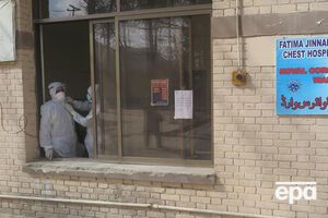 103-річного пацієнта виписали з лікарні минулого тижня