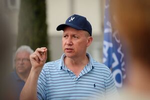 Цепкало: Уявляю, як на Лукашенка буде Путін дивитися після того, як він намалює собі голоси