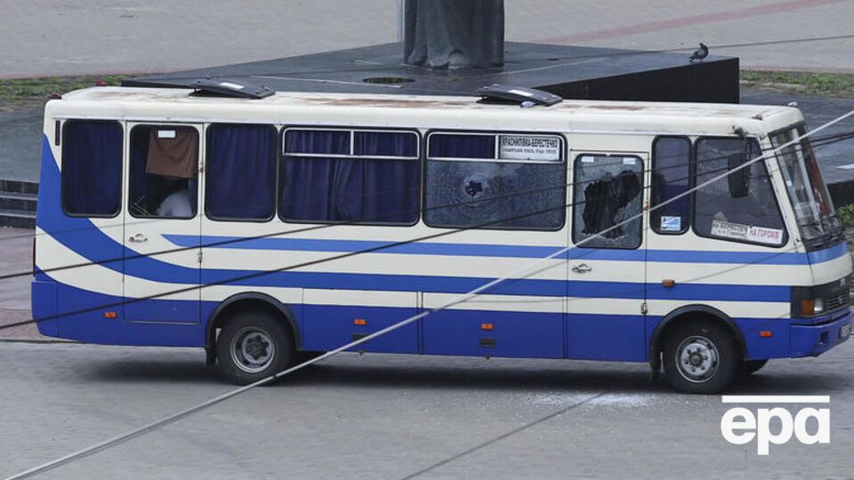 Мужа Оксаны террорист заставил подпирать заднюю дверь автобуса