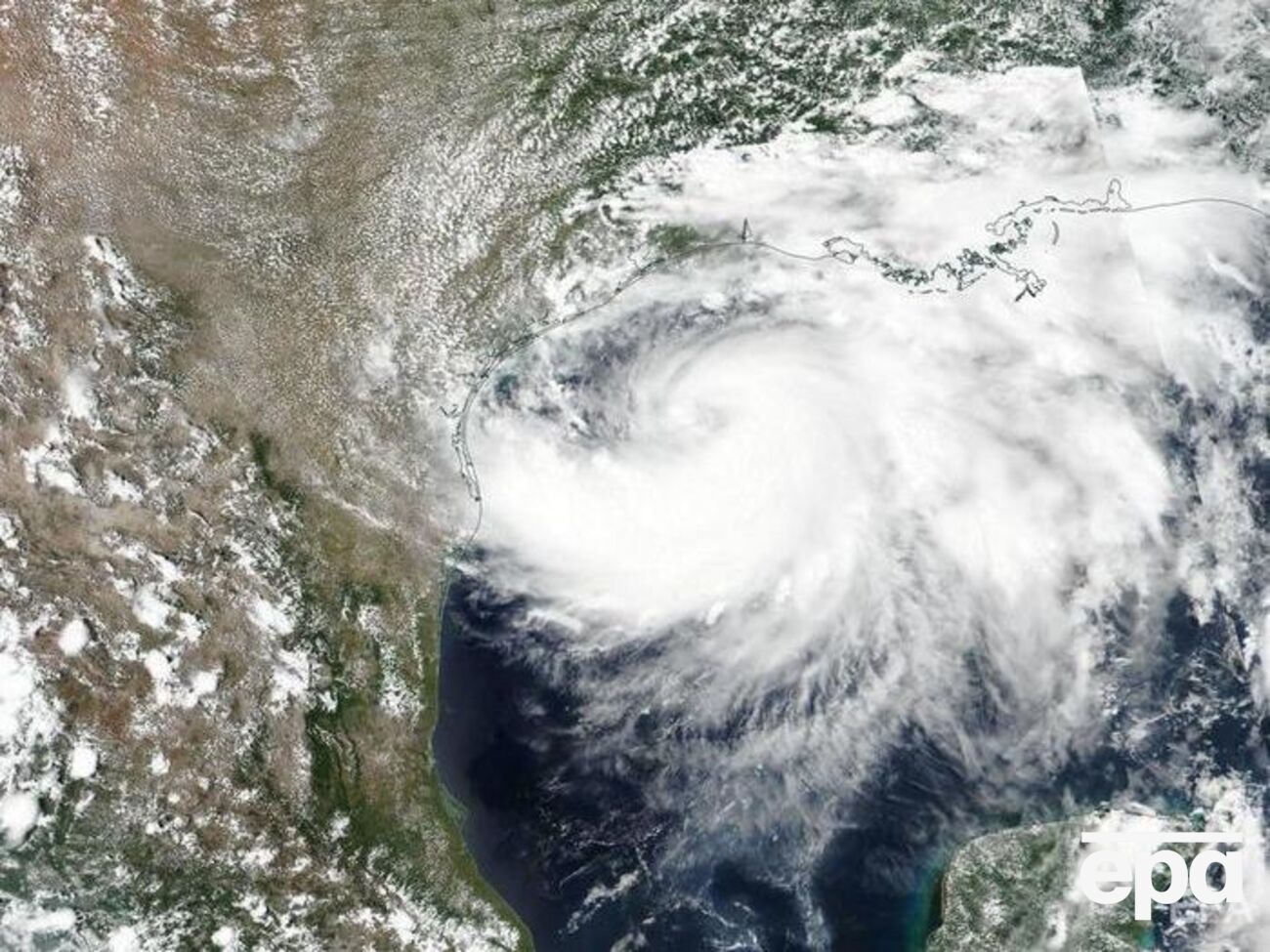 У Техасі залишається загроза повені і торнадо