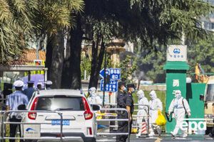На піку епідемії в Китаї фіксували по кілька тисяч нових випадків на добу