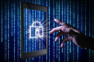 Об отключении РФ от SWIFT говорят с 2014 года