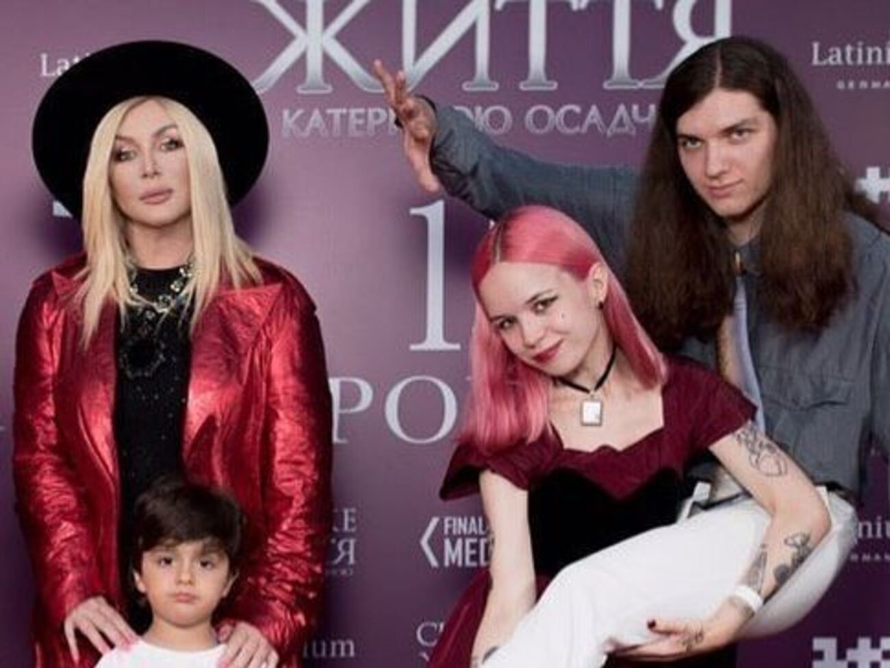 Білик &ndash; мати двох синів: 21-річного Гліба і чотирирічного Табріза