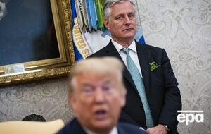 О'Брайен (позади) заразился после семейного мероприятия