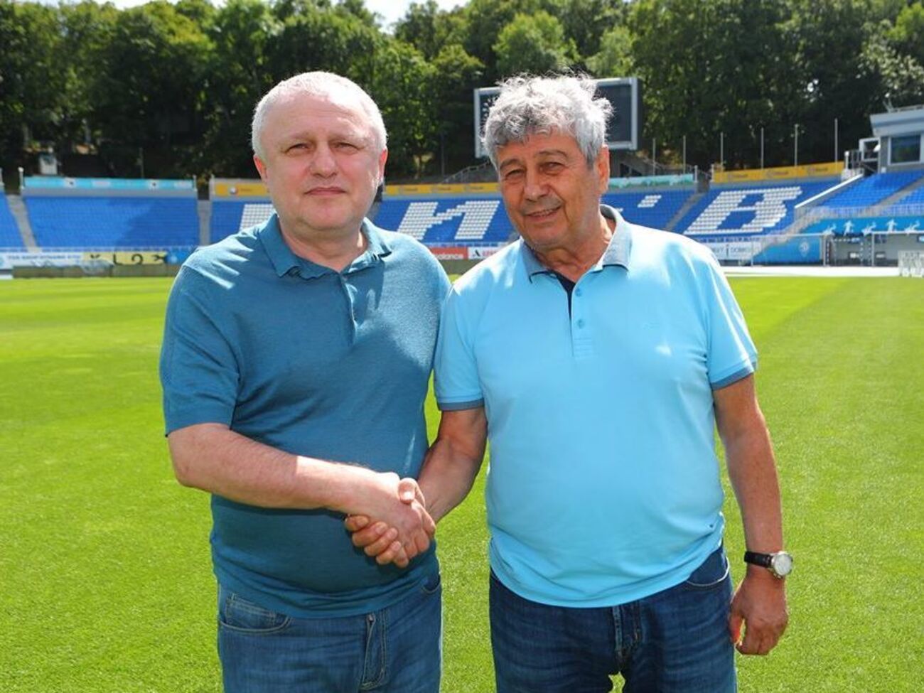 Контракт с Луческу (на фото справа) Суркис подписал 23 июля