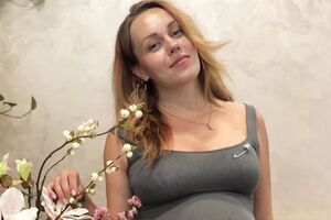 Мати двох синів Alyosha незабаром народить доньку