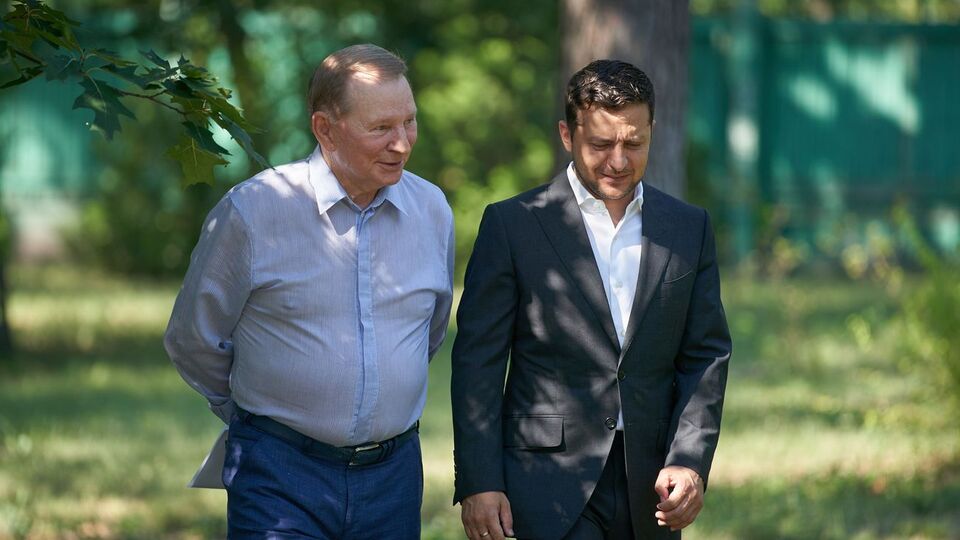 Зеленский поблагодарил Кучму за работу в контактной группе