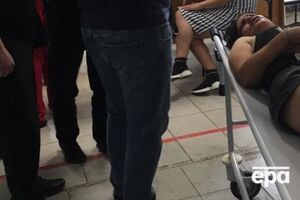 Пострадавшую опрашивает полиция