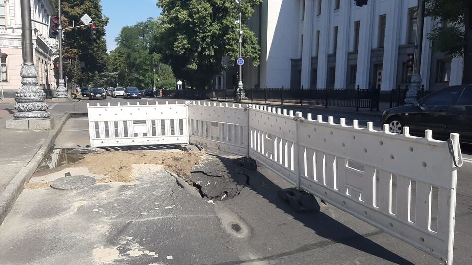 Дорожные службы планируют провести ремонтные работы по ликвидации обвала