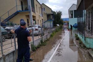 У Кирилівці затопило більше ніж 10 баз відпочинку. Фоторепортаж