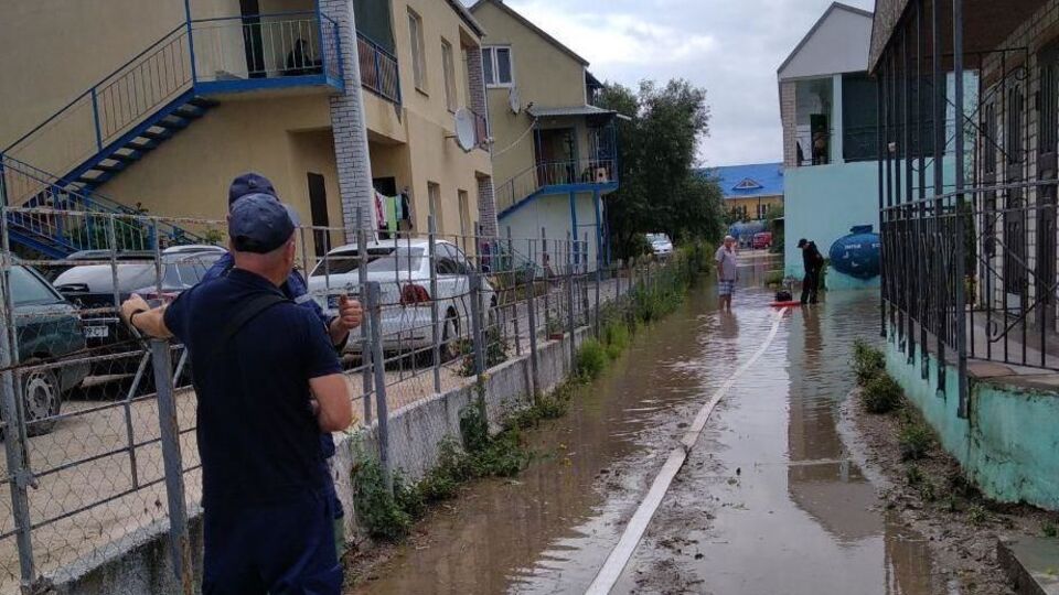 У Кирилівці затопило більше ніж 10 баз відпочинку. Фоторепортаж