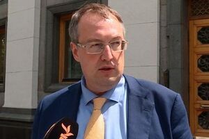 Геращенко: Ми сподіваємося найближчим часом зрозуміти, жива ця людина чи ні