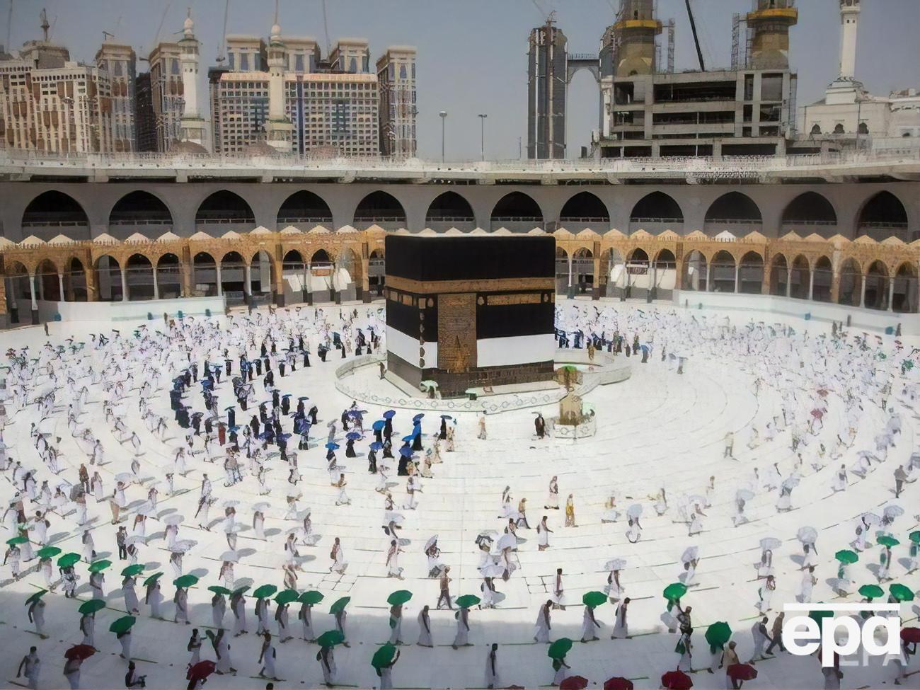 Только тысяча человек приняли участие в паломничестве в Мекке в этом году