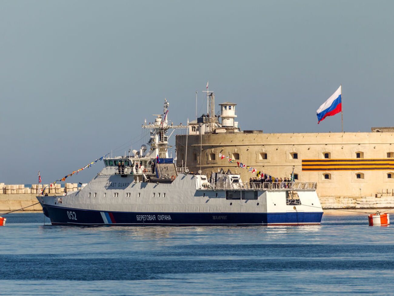 РФ провела в окупованому Криму так званий військово-морський парад підрозділів Чорноморського флоту