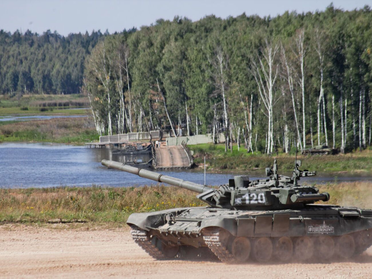 На&nbsp;сопровождающих машинах были номера Витебской области