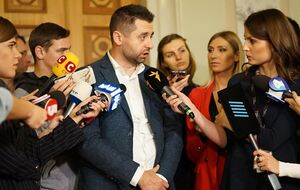 Арахамия: Я, кстати, к Якову Васильевичу очень позитивно отношусь как к менеджеру, но теперь время переключить программу