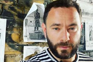 Дубинский заявил в эфире, что нужно обсуждать не отставку Смолия, а его посадку