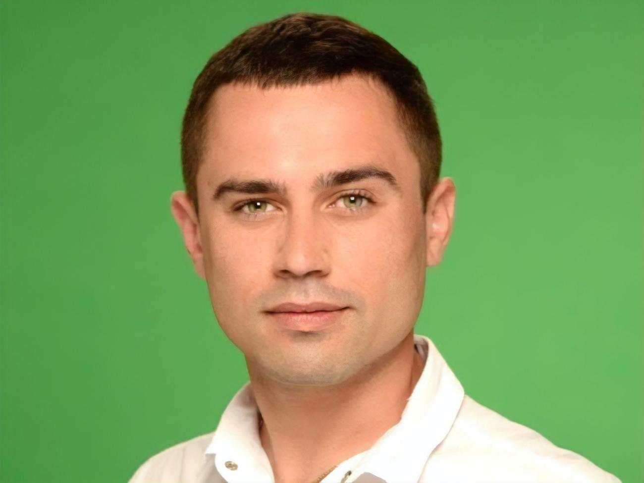 Саламаха спав у сесійній залі за колонами