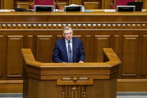 Смолій пробув на своїй посаді трохи більше ніж два роки