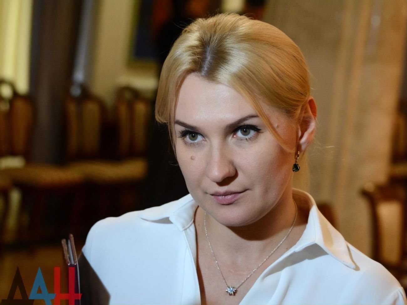 Морозова получила воинское звание "капитан" от погибшего главаря боевиков Александра Захарченко