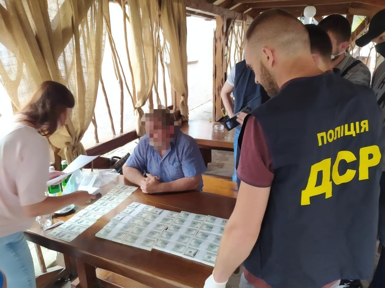 Ранее гражданин "продал" одну должность в правительстве Украины за $150 тыс