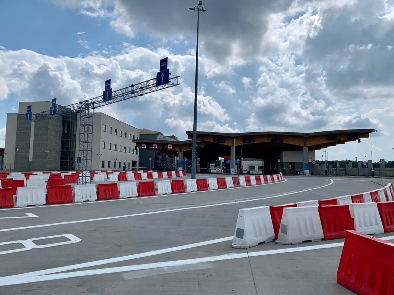 3 липня Україну вилучили зі списку країн, обсервація чиїх громадян необов'язкова