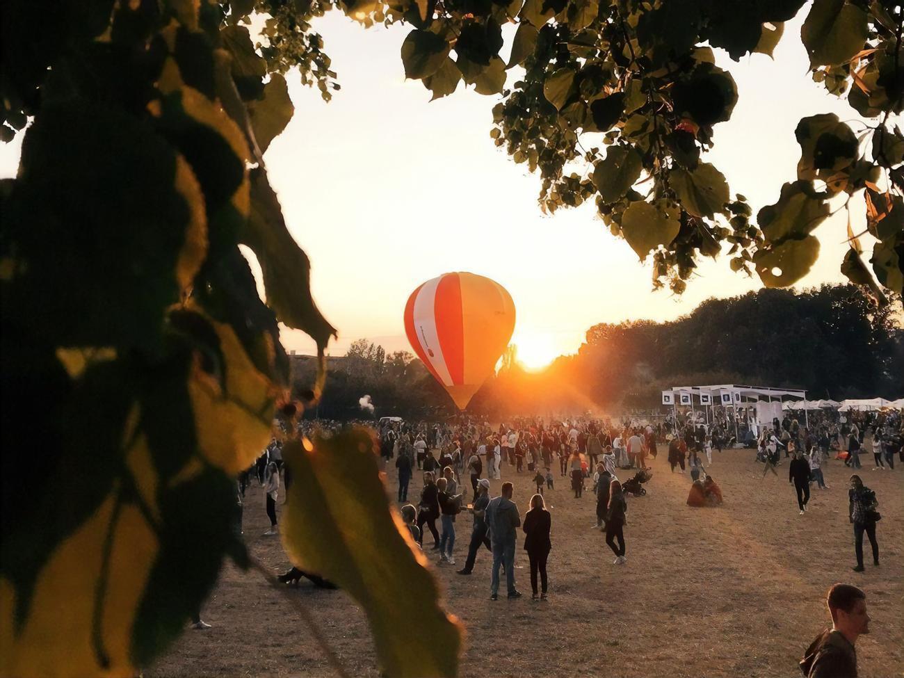 Изначально Atlas Weekend был перенесен на 2021 год из-за карантина