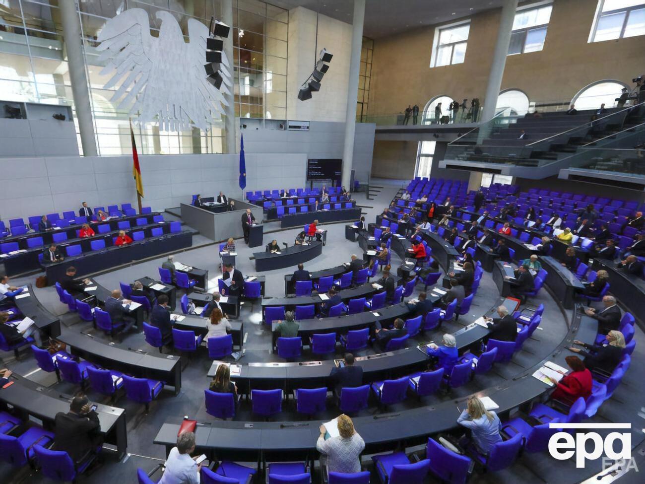 В парламенте Германии закон поддержали 314 депутатов, 237 высказались против
