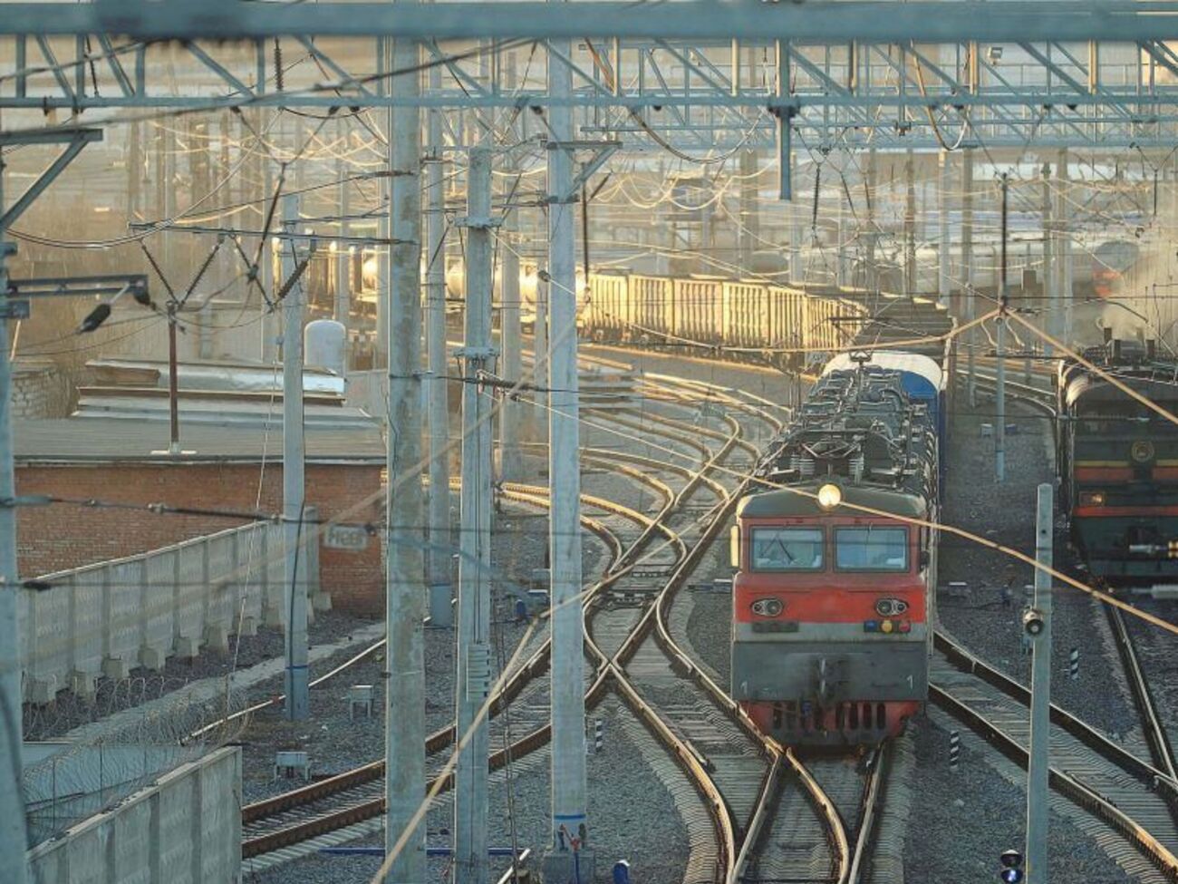 Українська залізнична система гостро потребує масштабних реформ, зазначив експерт