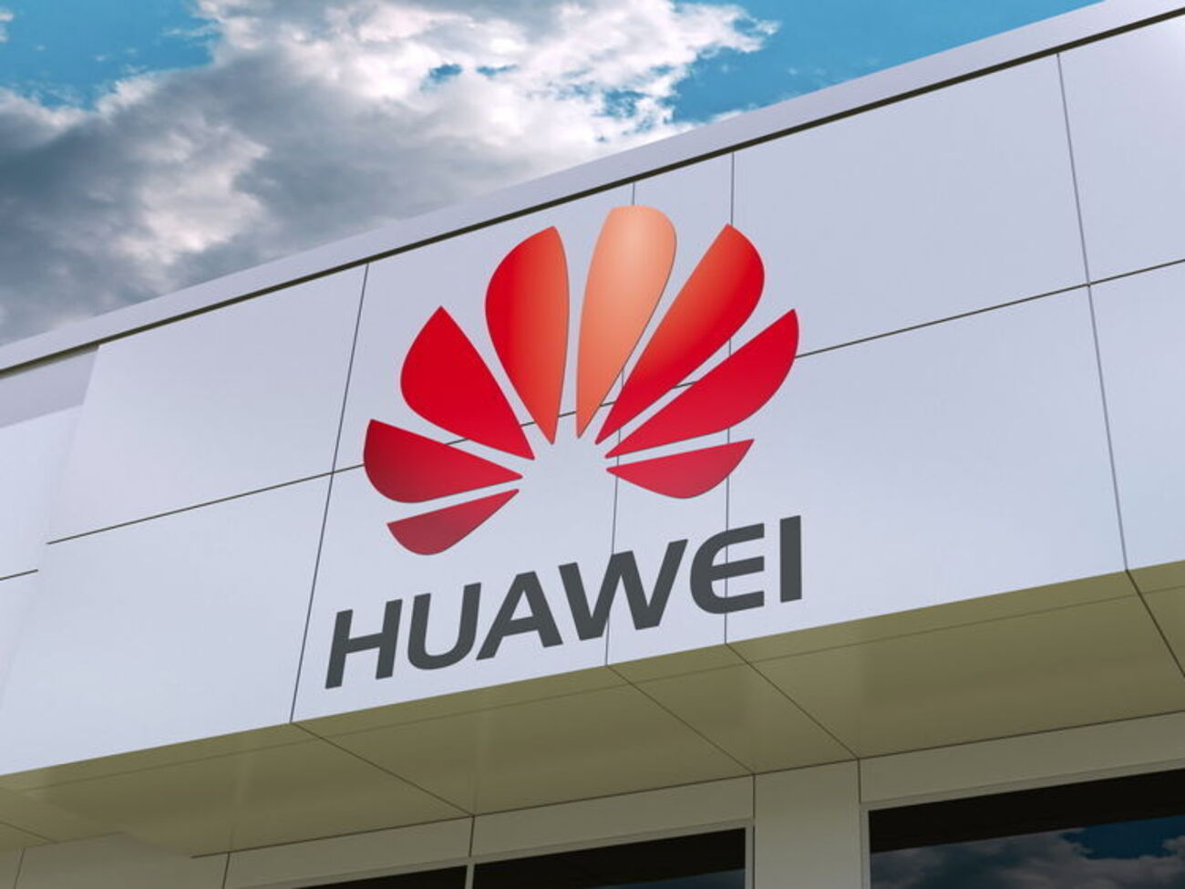 Зарубежные поставки Huawei упали на 27% во втором квартале