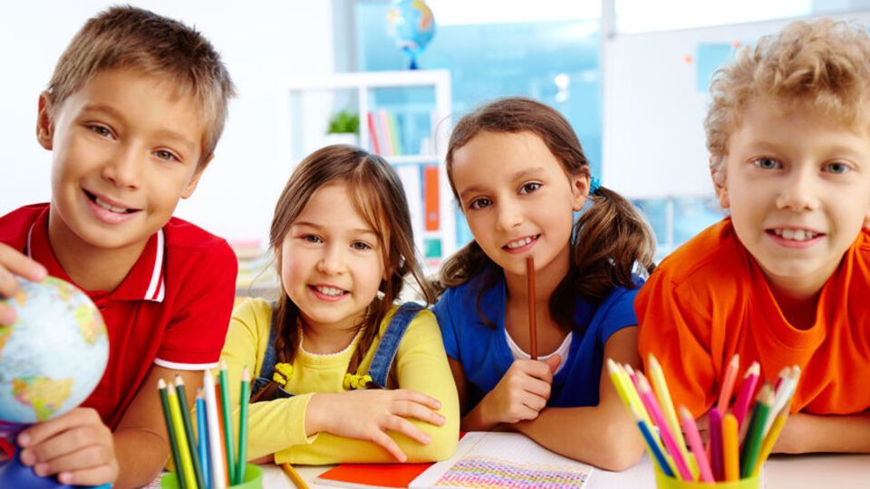 Гімн України мають виконувати не тільки учні, а й учителі