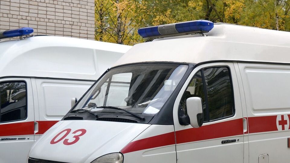 Почти на всех автомобилях скорой помощи установлены GPS-навигаторы, которые позволят диспетчеру направлять на вызов ближайшую карету