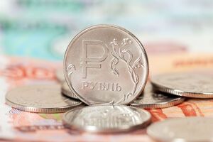 По состоянию на 31 июля курс рубля составил 73,36 руб./$ и 86,25 руб./€