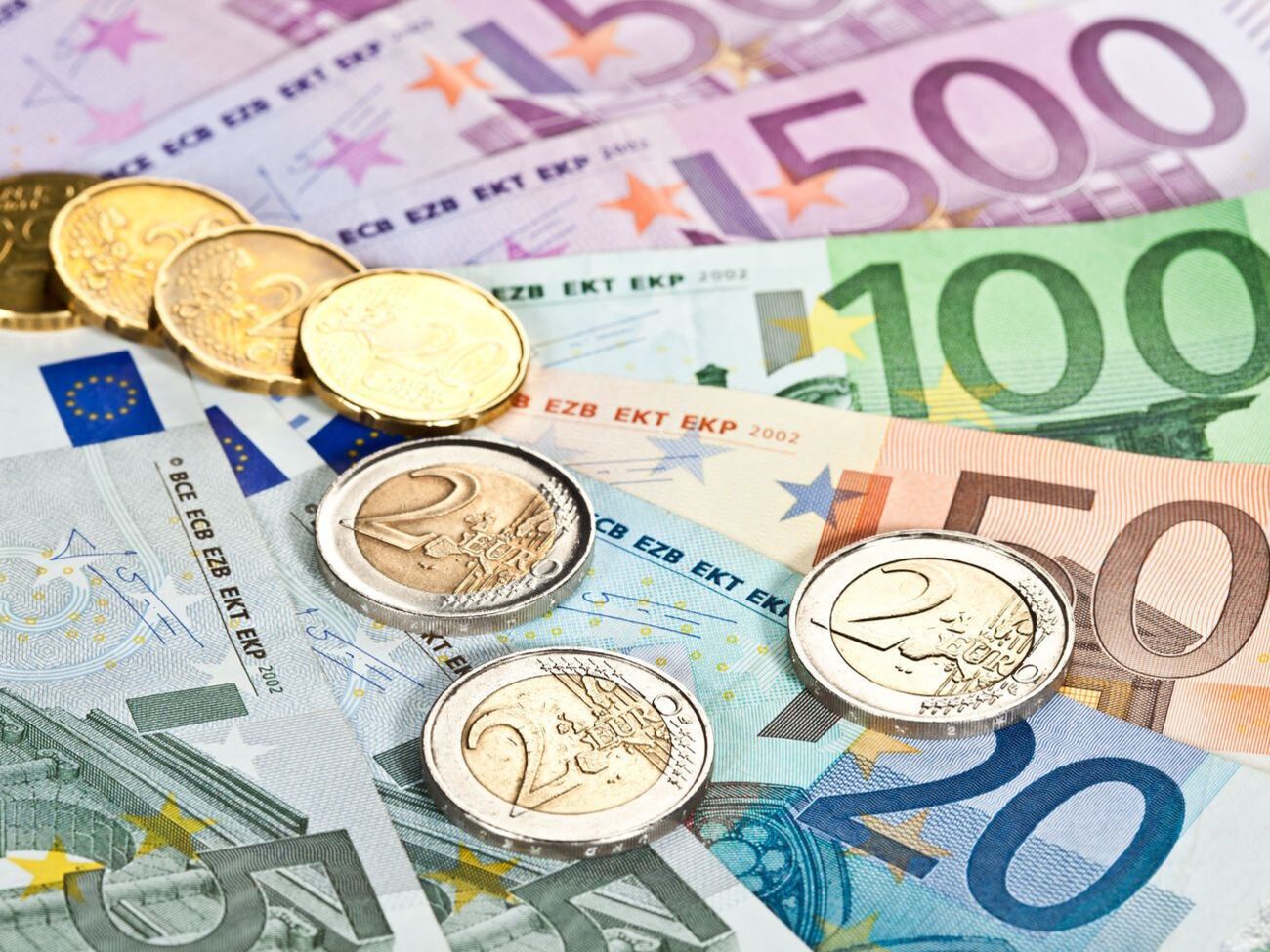 ВВП ЄС скоротився на 15% у річному вираженні