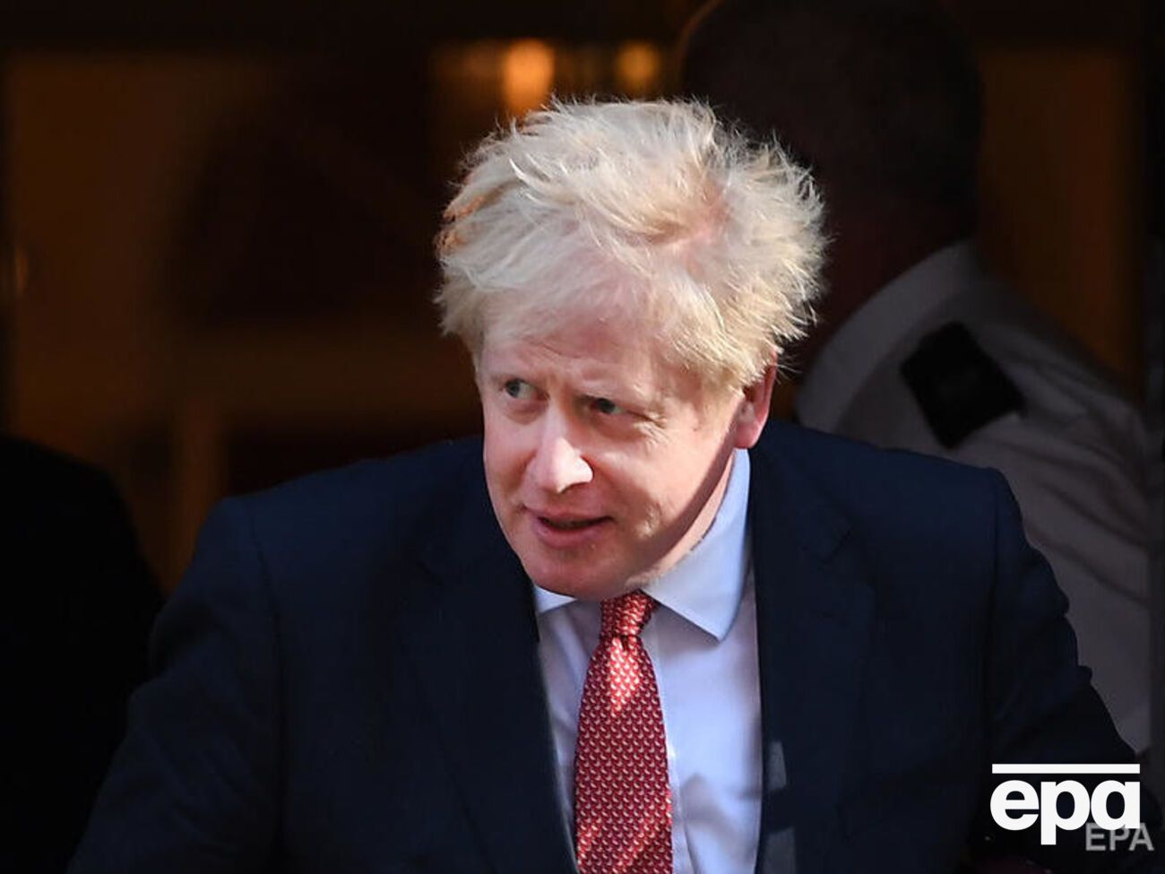Британский премьер Джонсон предупредил, что возможно дальнейшее ужесточение противоэпидемических мер