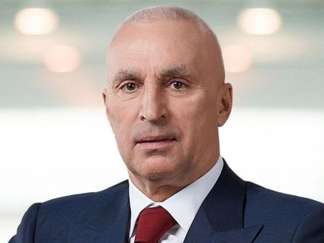 Продати Ярославському більш ніж половину акцій банку АМКУ дозволив у квітні