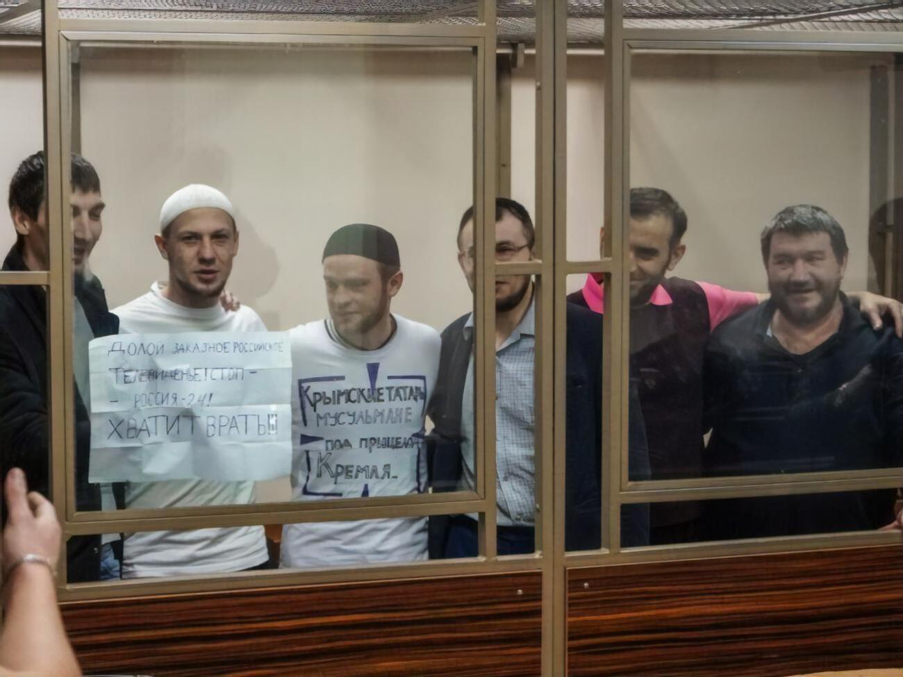 Фигурантов дела "Хизб ут-Тахрир" посетил украинский консул