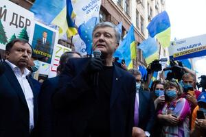 Порошенко: Я ніколи не вважав Зеленського людиною Путіна