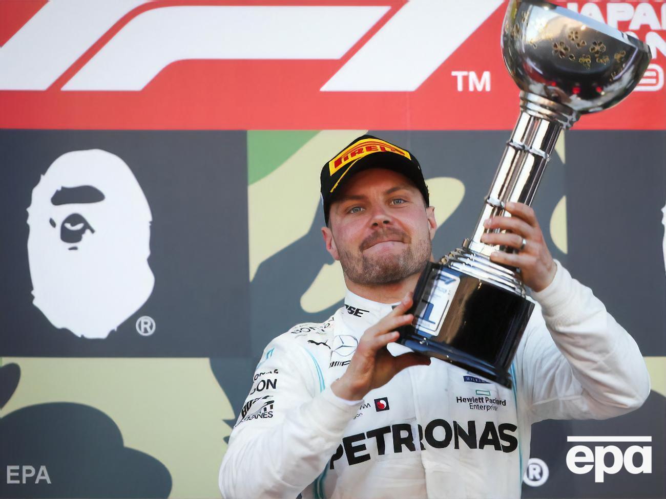 Боттас победил на первом посткарантинном этапе "Формулы 1"