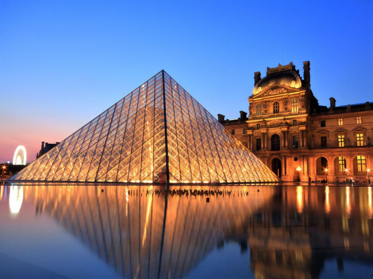 Лувр был закрыт с 1 марта из-за пандемии COVID-19