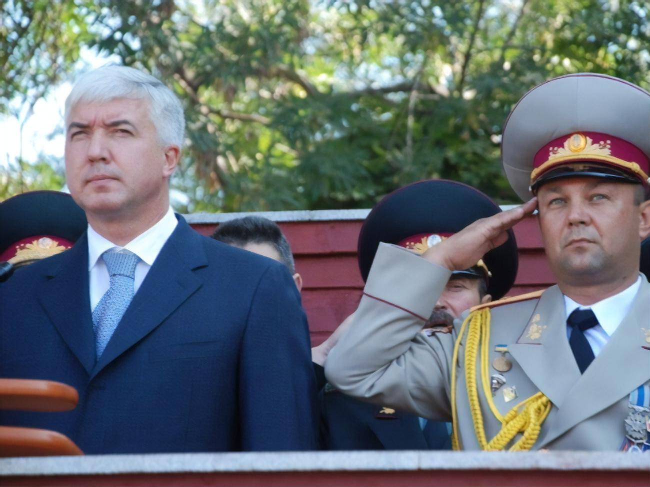 Саламатін (ліворуч) очолював "Укроборонпром" із 2012-го до 2014 року