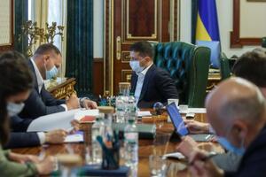 Зеленский: Помню, в начале эпидемии заболевшие медики составляли пятую часть всех зараженных