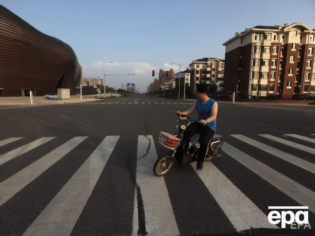 В автономном районе Внутренняя Монголия&nbsp;до конца года ввели третий уровень эпидемиологического предупреждения