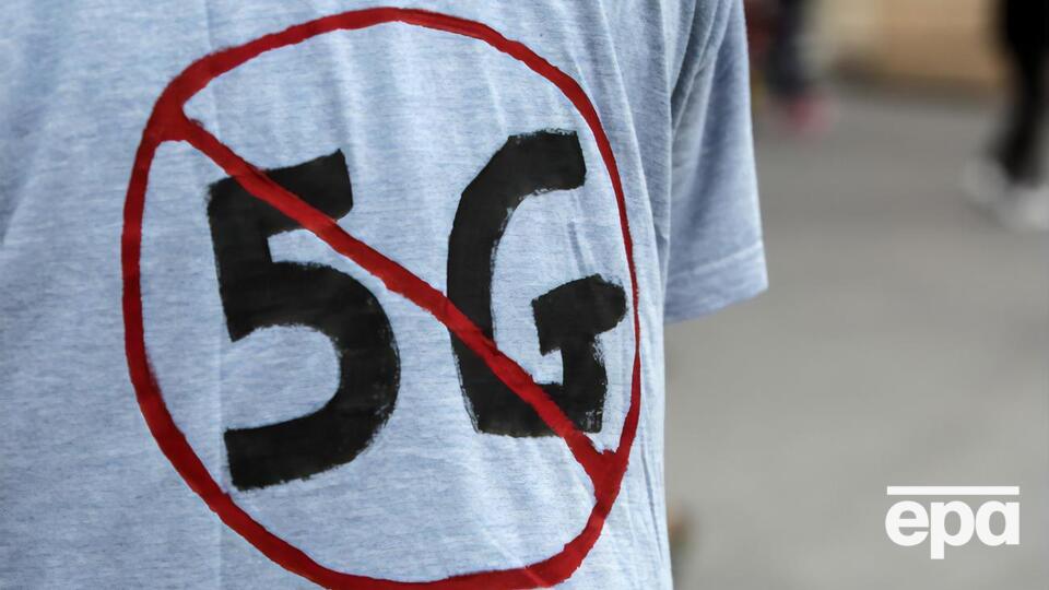 Фейк про те, що 5G-зв'язок призводить до коронавірусу, раптово став популярним