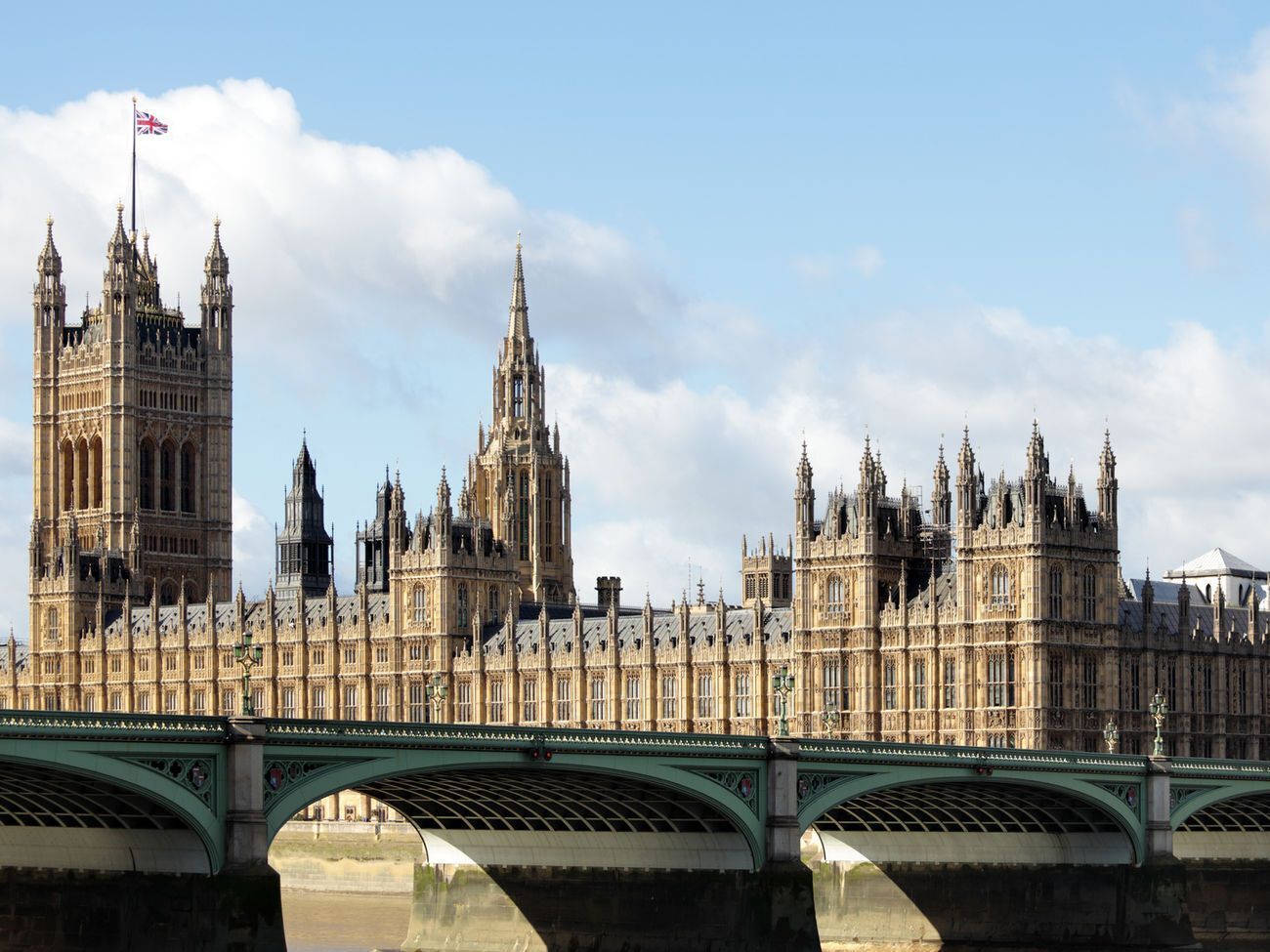 Лондон оголосив про санкції проти причетних до порушення прав людини