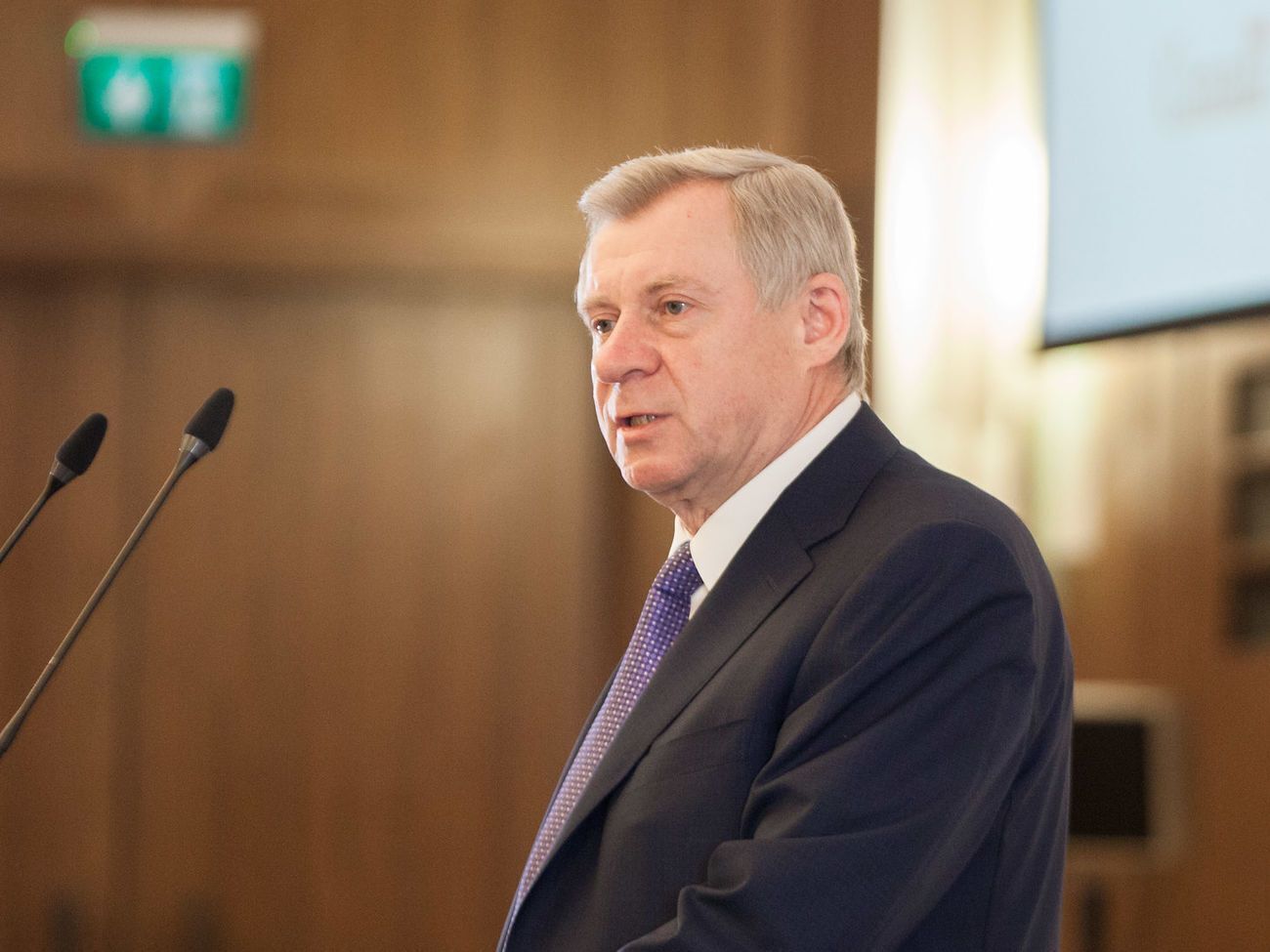 Смолий оценил объем теневой экономики в 60% ВВП Украины